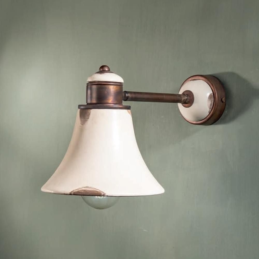 biela stredomorska klasicka nastenna lampa nastenna nasadovacia keramicka medena patinovana vintage country kuchyna obyvacka osvietenie sedliacky dom lampy lameridiana zariadenie patinovana starozitna imas florencia.jpg